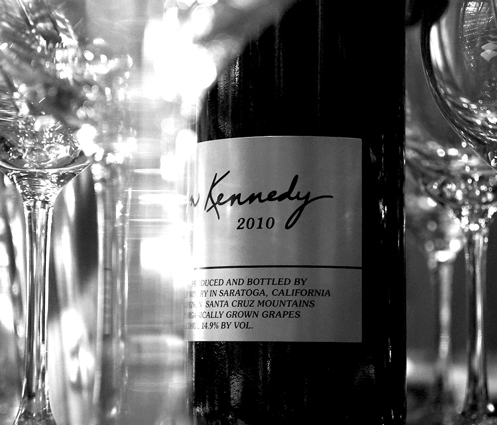 2010_Estate_bottleshot_glasses Kathryn Kennedy